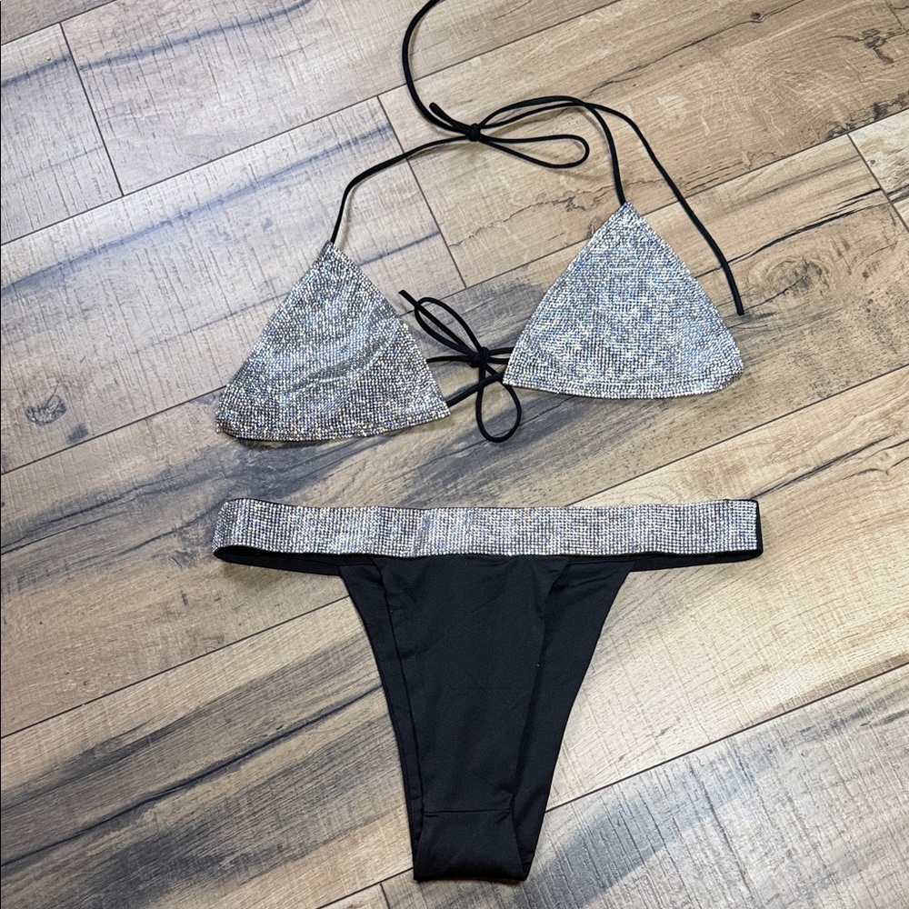 Hot & Delicious Glittering Silver and Black
